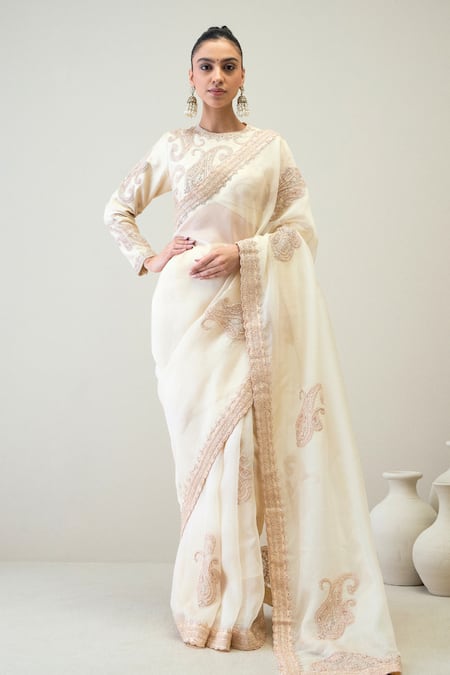 Ridhimaa Gupta White Silk Organza Embroidered Dori Ghazal Saree With Unstitched Blouse Piece 