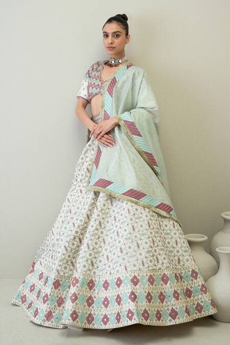Buy_Ridhimaa Gupta_White Silk, Chanderi, Chiffon Sequins, Beads, Gota Huma Embroidered Lehenga Set 