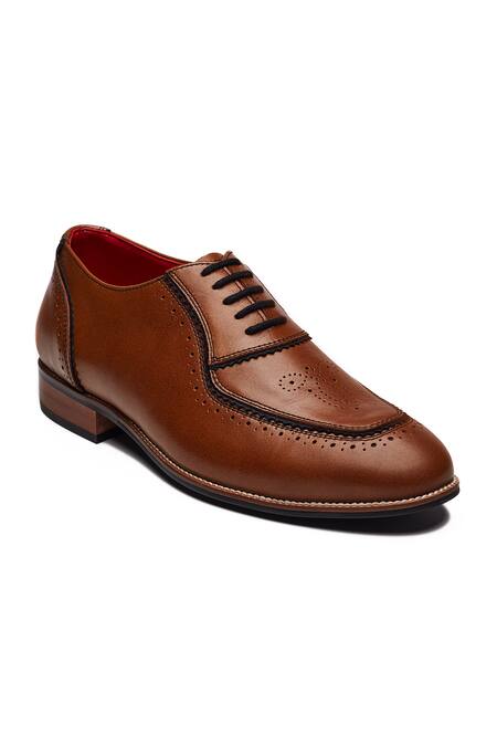 Banjaaran Studio_Brown Brogue Maharaja_Online_at_Aza_Fashions