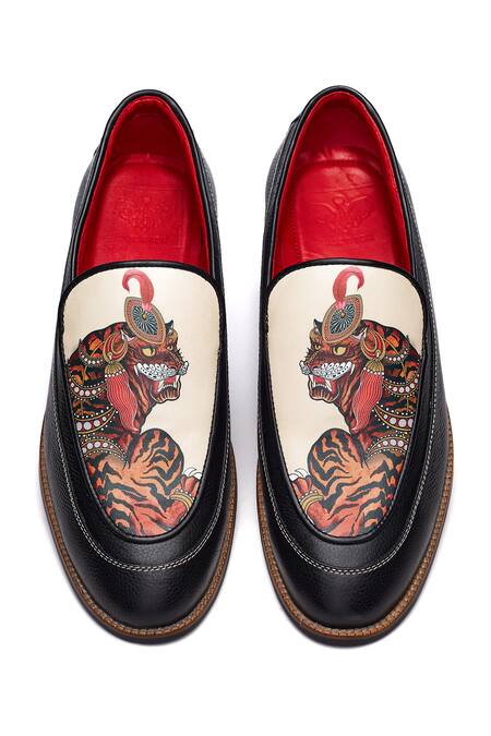 Shop Banjaaran Studio Black Simha The Regal Protector Print Loafers at Aza Fashions Shop_Banjaaran Studio_Black Simha The Regal Protector Print Loafers_at_Aza_Fashions