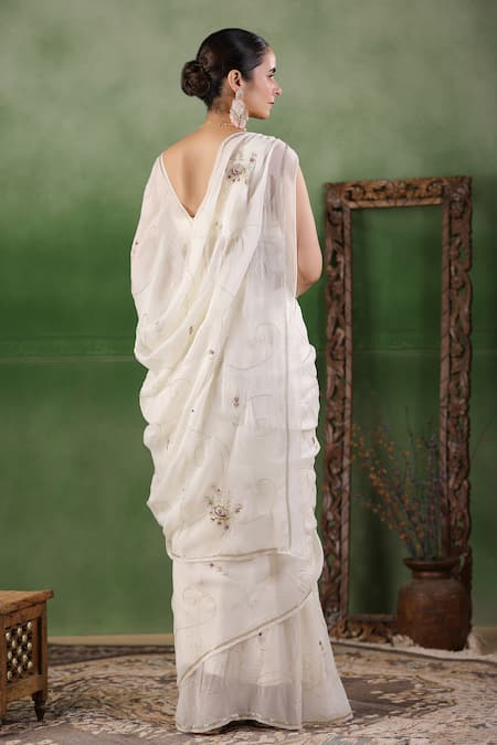 Geroo Jaipur Floral Butti Embroidered Saree With Unstitched Blouse Piece 