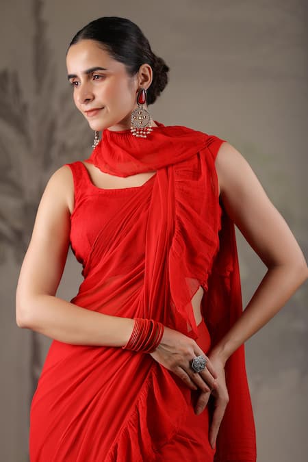 Shop Geroo Jaipur Red Chiffon Ruffled Saree With Unstitched Blouse Piece Shop_Geroo Jaipur_Red Chiffon Ruffled Saree With Unstitched Blouse Piece