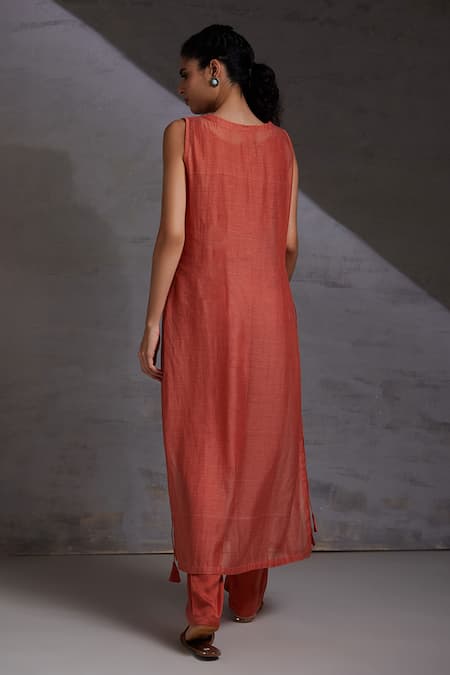 Shikha Malik Annadi Side Tie-Up Kurta Pant Set 