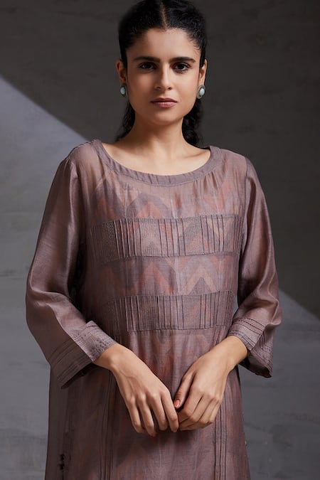 Shikha Malik Peach Silk, Chanderi Embroidery, Zari Chandani Raatien Detailed Kurta Pant Set Online at Aza Fashions Shikha Malik_Peach Silk, Chanderi Embroidery, Zari Chandani Raatien Detailed Kurta Pant Set _Online_at_Aza_Fashions