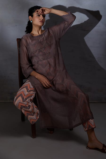 Shop Shikha Malik Peach Silk, Chanderi Embroidery, Zari Chandani Raatien Detailed Kurta Pant Set Online at Aza Fashions Shop_Shikha Malik_Peach Silk, Chanderi Embroidery, Zari Chandani Raatien Detailed Kurta Pant Set _Online_at_Aza_Fashions