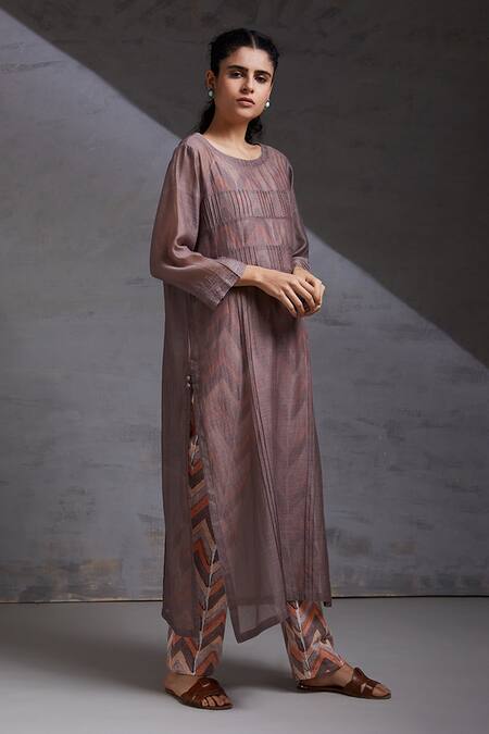 Shikha Malik Peach Silk, Chanderi Embroidery, Zari Chandani Raatien Detailed Kurta Pant Set at Aza Fashions Shikha Malik_Peach Silk, Chanderi Embroidery, Zari Chandani Raatien Detailed Kurta Pant Set _at_Aza_Fashions