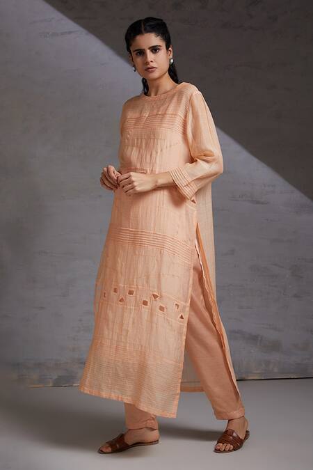 Shikha Malik_Peach Silk, Chanderi Cut Work Round Neck Chandra Pintuck Detailed Kurta Set _at_Aza_Fashions