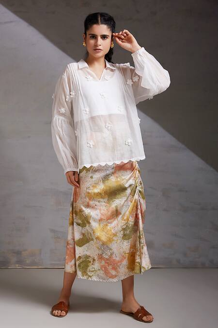 Shikha Malik White Silk, Chanderi Embroidery Collared Natya 3d Floral Detailed Top Online at Aza Fashions Shikha Malik_White Silk, Chanderi Embroidery Collared Natya 3d Floral Detailed Top _Online_at_Aza_Fashions