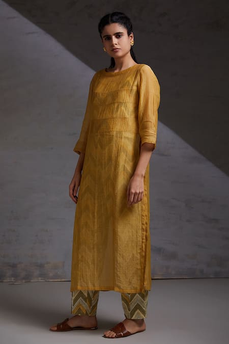 Shikha Malik_Yellow Silk, Chanderi Zari Round Neck Udaya Detailed Kurta Pant Set _Online_at_Aza_Fashions