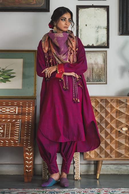 Shop_Swatti Kapoor_Pink Handloom Cotton Embroidery Mandarin Collar Falak Handwoven Curved Hem Kurta _Online_at_Aza_Fashions