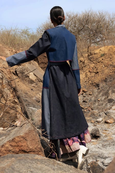 Buy_Doodlage_Black Upcycled Denim Plain Lapel Collar Color Block Trench Coat With Belt 