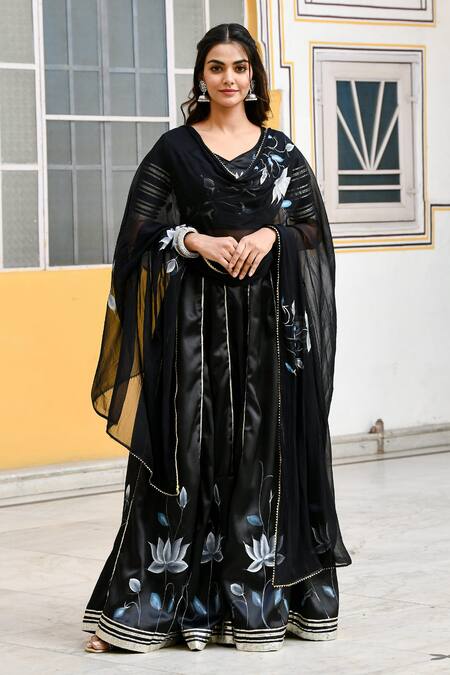 Suti Kapda_Black Silk, Satin Gota Patti Polo Collar Lotus Bloom Print Lehenga Set_Online_at_Aza_Fashions