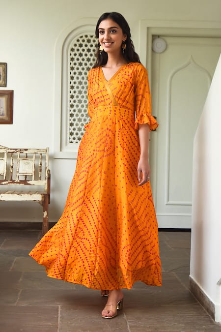 Buy_Suti Kapda_Yellow Silk Embroidery V-neck Bandhej Print Dress _Online_at_Aza_Fashions