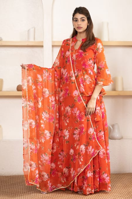 Suti Kapda Orange Chiffon Embroidery Collared, V-neck Floral Print Lehenga Set Online at Aza Fashions Suti Kapda_Orange Chiffon Embroidery Collared, V-neck Floral Print Lehenga Set _Online_at_Aza_Fashions