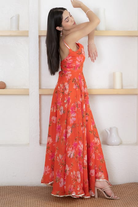 Suti Kapda_Orange Chiffon Sweetheart Neck Floral Print Maxi Dress _Online_at_Aza_Fashions