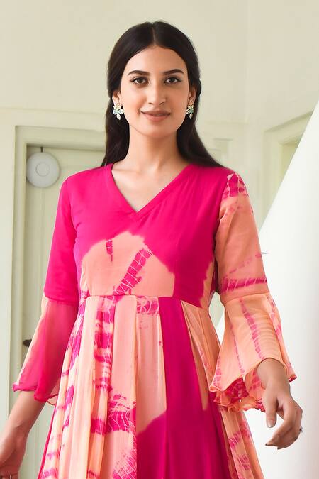 Buy_Suti Kapda_Peach Chiffon V-neck Tie-dye Effect Tiered Gown