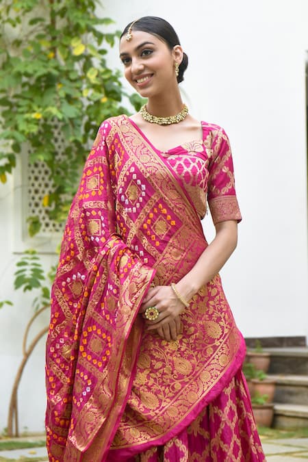 Suti Kapda_Pink Silk, Brocade Embroidery, Zari Sweetheart Neck Banarasi Woven Lehenga Set _Online_at_Aza_Fashions