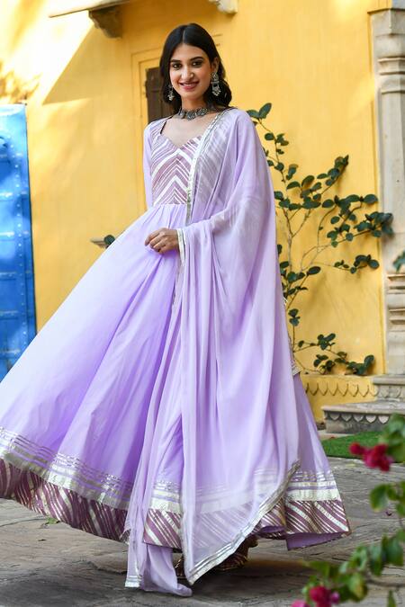 Buy Suti Kapda Purple Taffeta Zari, Gota Patti V-neck Woven Thread Anarkali With Dupatta at Aza Fashions Buy_Suti Kapda_Purple Taffeta Zari, Gota Patti V-neck Woven Thread Anarkali With Dupatta_at_Aza_Fashions