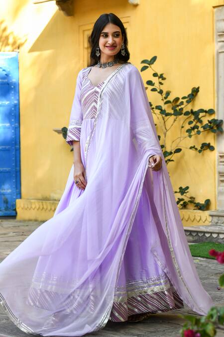 Suti Kapda Purple Taffeta Zari, Gota Patti V-neck Woven Thread Anarkali With Dupatta at Aza Fashions Suti Kapda_Purple Taffeta Zari, Gota Patti V-neck Woven Thread Anarkali With Dupatta_at_Aza_Fashions