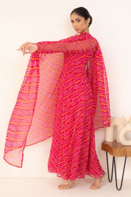 Suti Kapda_Pink Chiffon Embroidery V-neck Bandhej Print Anarkali With Dupatta _Online_at_Aza_Fashions