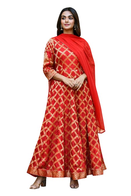 Shop_Suti Kapda_Maroon Brocade, Silk, Chiffon Woven Paisley Pattern Anarkali With Dupatta _Online_at_Aza_Fashions