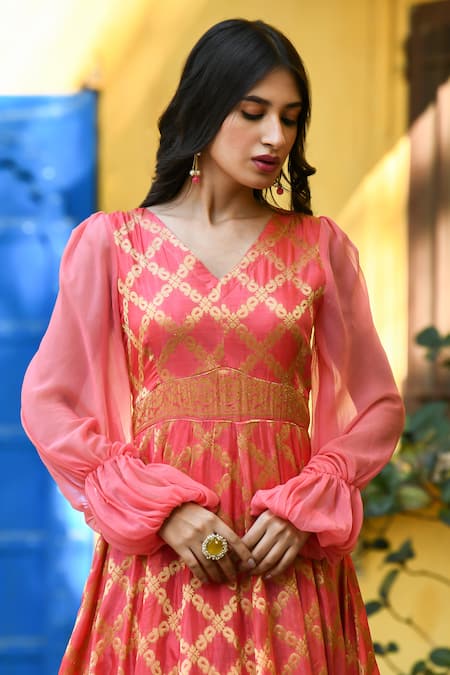 Suti Kapda_Pink Silk, Brocade Zari V-neck Woven Paisley Anarkali_at_Aza_Fashions