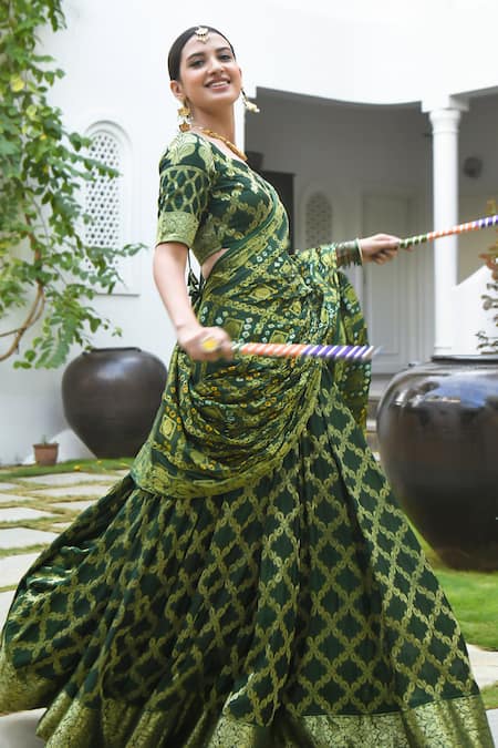 Suti Kapda Green Brocade, Silk Embroidery, Sequins Woven Paisley Checkered Lehenga Set at Aza Fashions Suti Kapda_Green Brocade, Silk Embroidery, Sequins Woven Paisley Checkered Lehenga Set _at_Aza_Fashions