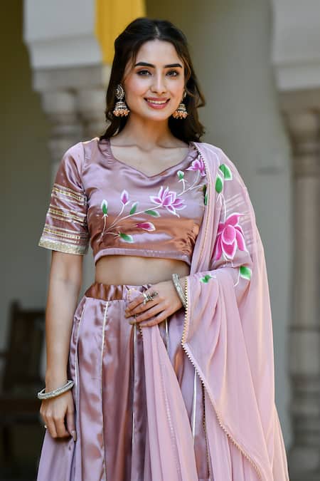 Shop_Suti Kapda_Pink Silk, Satin Embroidery, Lace Sweetheart Neck Handpainted Floral Lehenga Set _Online_at_Aza_Fashions