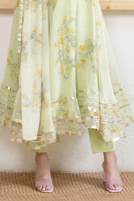 Suti Kapda_Green Chiffon Lace Round Neck Floral Print Anarkali Pant Set _Online_at_Aza_Fashions