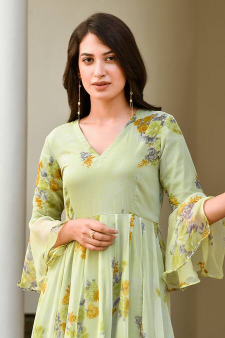 Suti Kapda Green Chiffon V-neck Bouquet Print Gown Online at Aza Fashions Suti Kapda_Green Chiffon V-neck Bouquet Print Gown _Online_at_Aza_Fashions