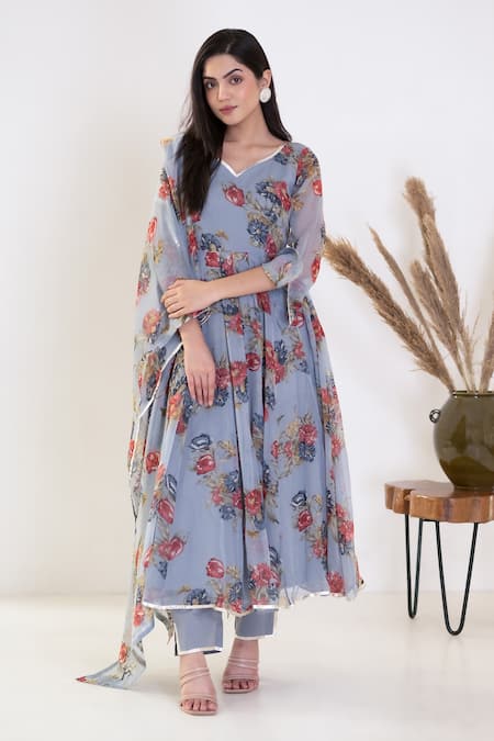 Suti Kapda Gota Embroidered Hem Anarkali Pant Set 