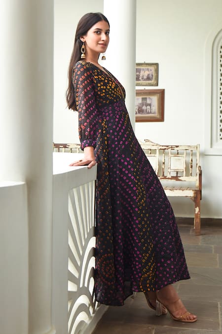 Shop_Suti Kapda_Black Silk Lace V-neck Bandhani Pattern Dress