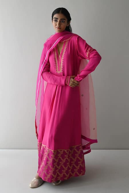 Shorshe Clothing Pink Silk Embroidered Zardozi V Neck Noor Anarkali 