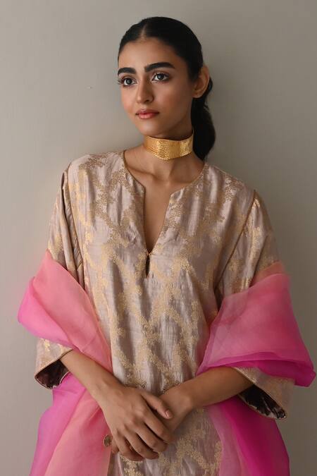 Shorshe Clothing_Pink Organza Lace, Patchwork Trim Detailed Ombre Dupatta _Online_at_Aza_Fashions