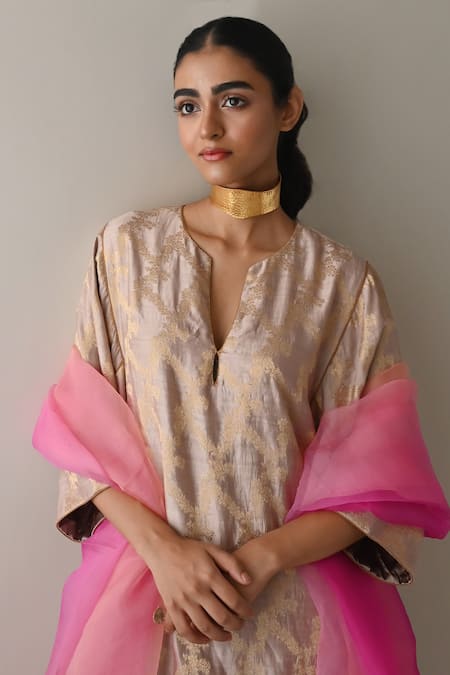 Shorshe Clothing_Beige Brocade, Silk Split V-neck Checkered Woven Kurta And Pant Set _Online_at_Aza_Fashions