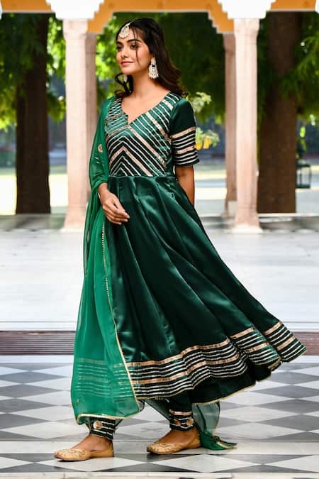 SUTI KAPDA Stripe Gota Detailed Anarkali Set 