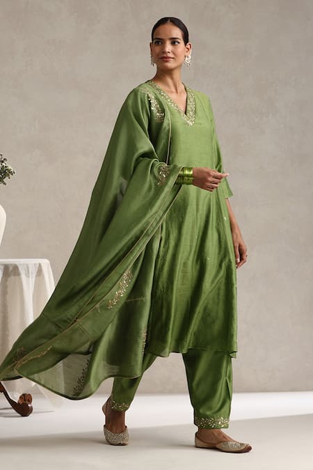 Weaver Story Floral Gota Patti Embroidered Kurta Pant Set 