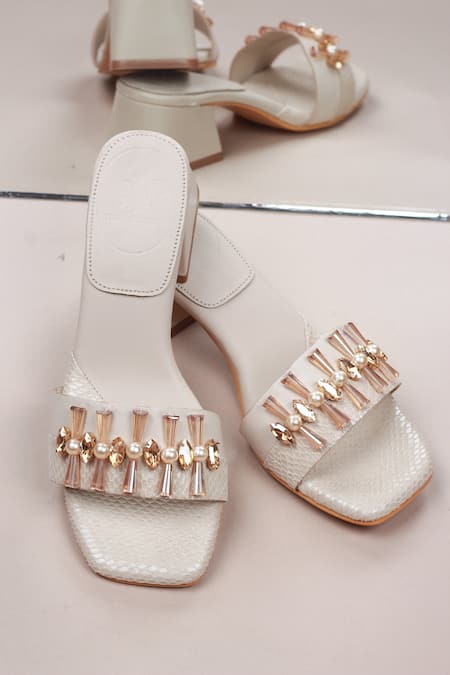 PHENOMINAAL Toffee Hand Embroidered Heels 