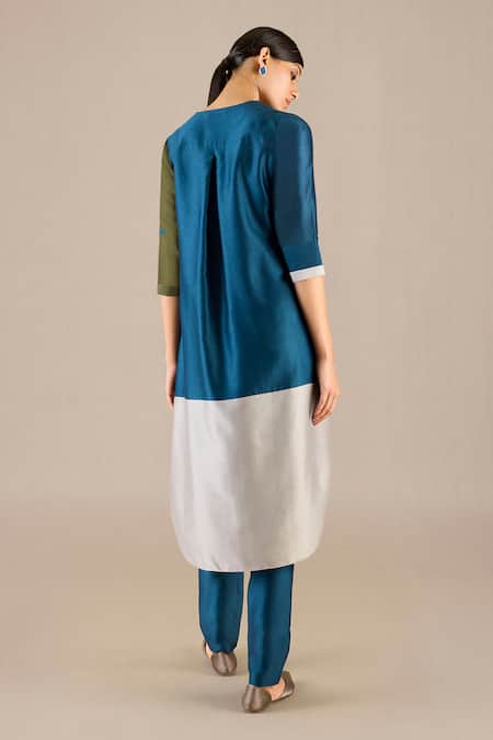 Ampm Blue Chanderi V-neck Gaia Color-block Kurta And Pant Set Online at Aza Fashions Ampm_Blue Chanderi V-neck Gaia Color-block Kurta And Pant Set _Online_at_Aza_Fashions