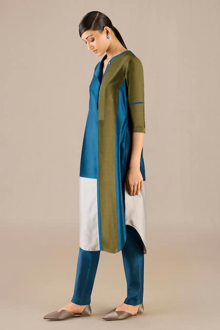 Shop Ampm Blue Chanderi V-neck Gaia Color-block Kurta And Pant Set Online at Aza Fashions Shop_Ampm_Blue Chanderi V-neck Gaia Color-block Kurta And Pant Set _Online_at_Aza_Fashions
