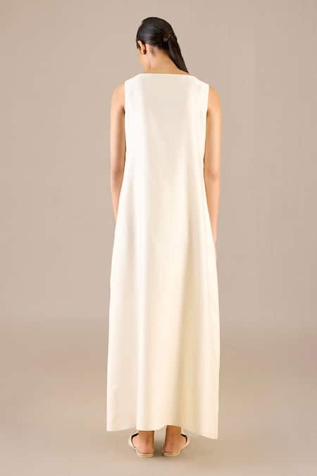 Shop_Ampm_Ivory Chanderi Shawl , Scoop Woven Stripe Abaya With Inner _Online_at_Aza_Fashions