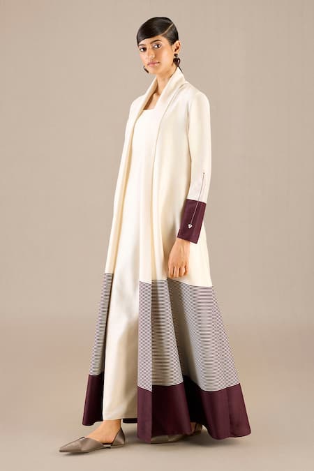 Buy_Ampm_Ivory Chanderi Shawl , Scoop Woven Stripe Abaya With Inner 