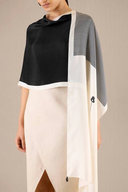 Ampm_Black Amora Color-block Stripe Detailed Scarf _Online_at_Aza_Fashions