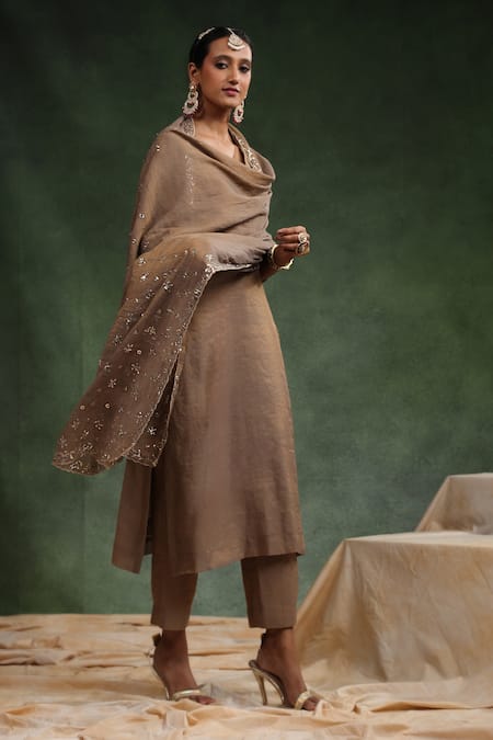 Shop_Charu Makkar_Brown Chanderi Embroidery V-neck Brick-o-la Solid Straight Kurta Pant Set _Online_at_Aza_Fashions