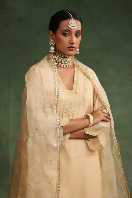 Buy_Charu Makkar_Beige Chanderi, Silk Organza Sequins, Embroidery, Romance Kurta Sharara Set 