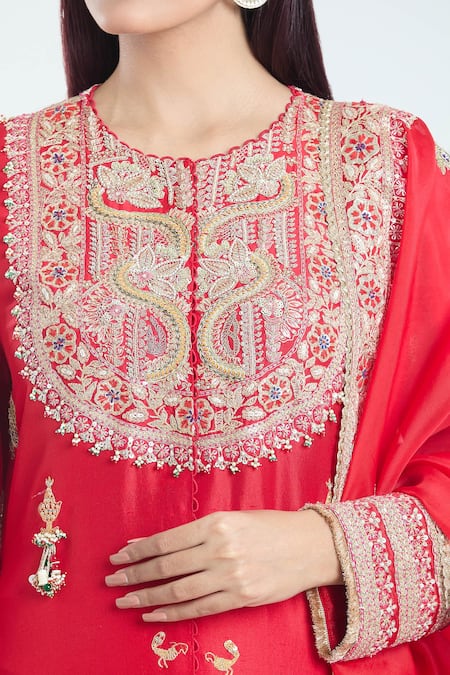Anamika Khanna_Red Sequins, Beads, Diamonds, Tassels Round Neck Embroidered Straight Kurta Set_at_Aza_Fashions