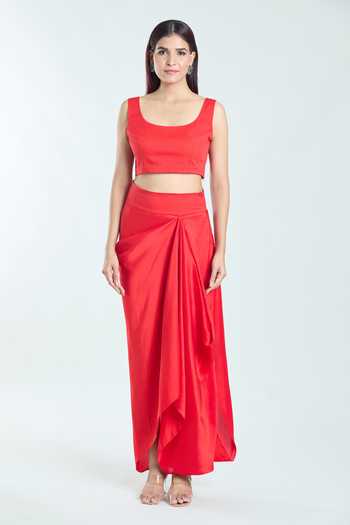 Buy_Anamika Khanna_Red Silk Embroidery Mandarin Collar, High 3d Floral Trapeze Tunic Skirt Set 