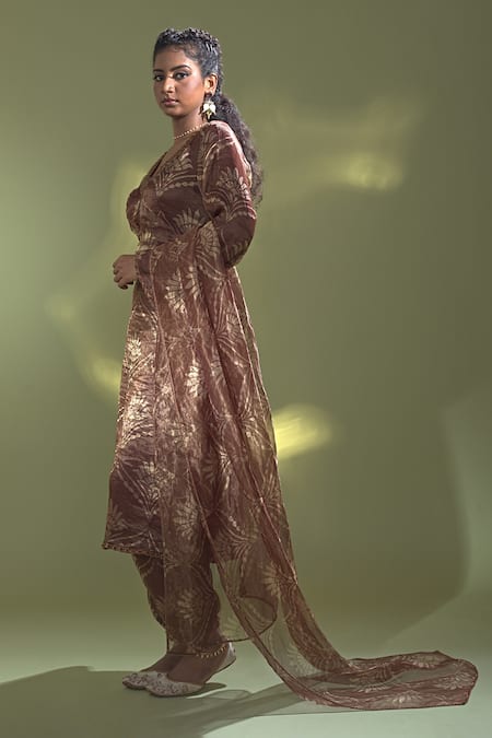 Aurul Brown Maheshwari, Silk, Tissue Crystals V-neck Floral Pattern Kurta Set at Aza Fashions Aurul_Brown Maheshwari, Silk, Tissue Crystals V-neck Floral Pattern Kurta Set _at_Aza_Fashions