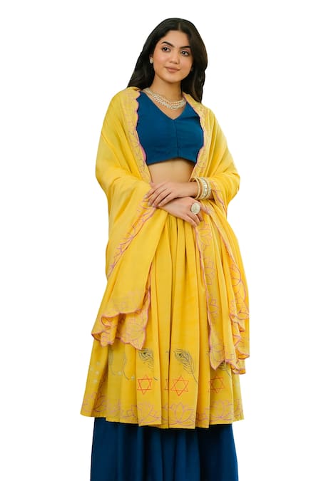 Buy_Pheeta_Yellow Lehenga And Blouse Cotton Hand Painted Peacock Feather V Neck Set