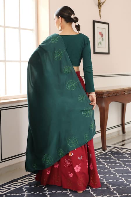 Shop Pheeta Red Cotton, Muslin Embroidery Boat Neck Mala Hand Painted Lehenga Set at Aza Fashions Shop_Pheeta_Red Cotton, Muslin Embroidery Boat Neck Mala Hand Painted Lehenga Set_at_Aza_Fashions